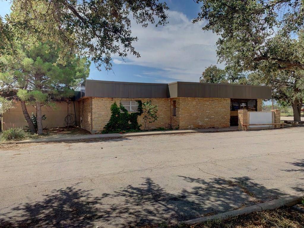 Monahans, TX 79756,1206 I-20