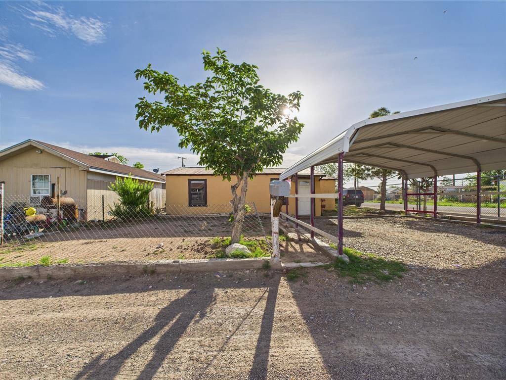 Pecos, TX 79772,501 Willow
