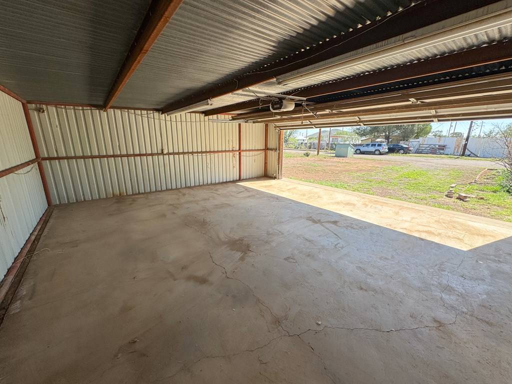 Alpine, TX 79830,207 13th St