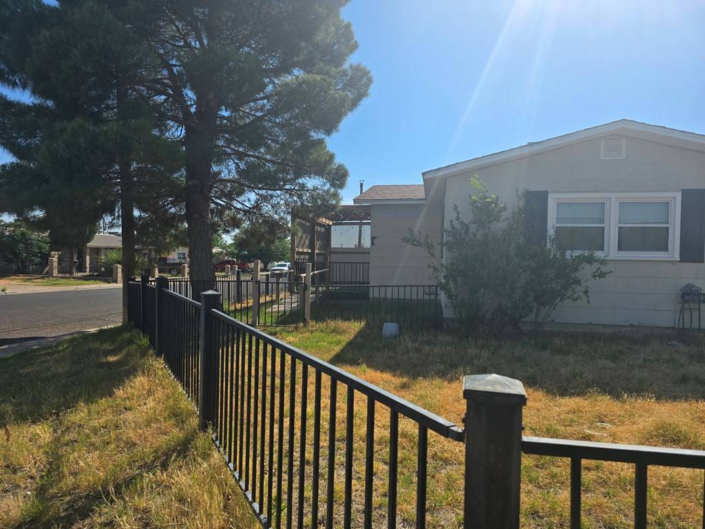 Odessa, TX 79762,3613 Locust Ave