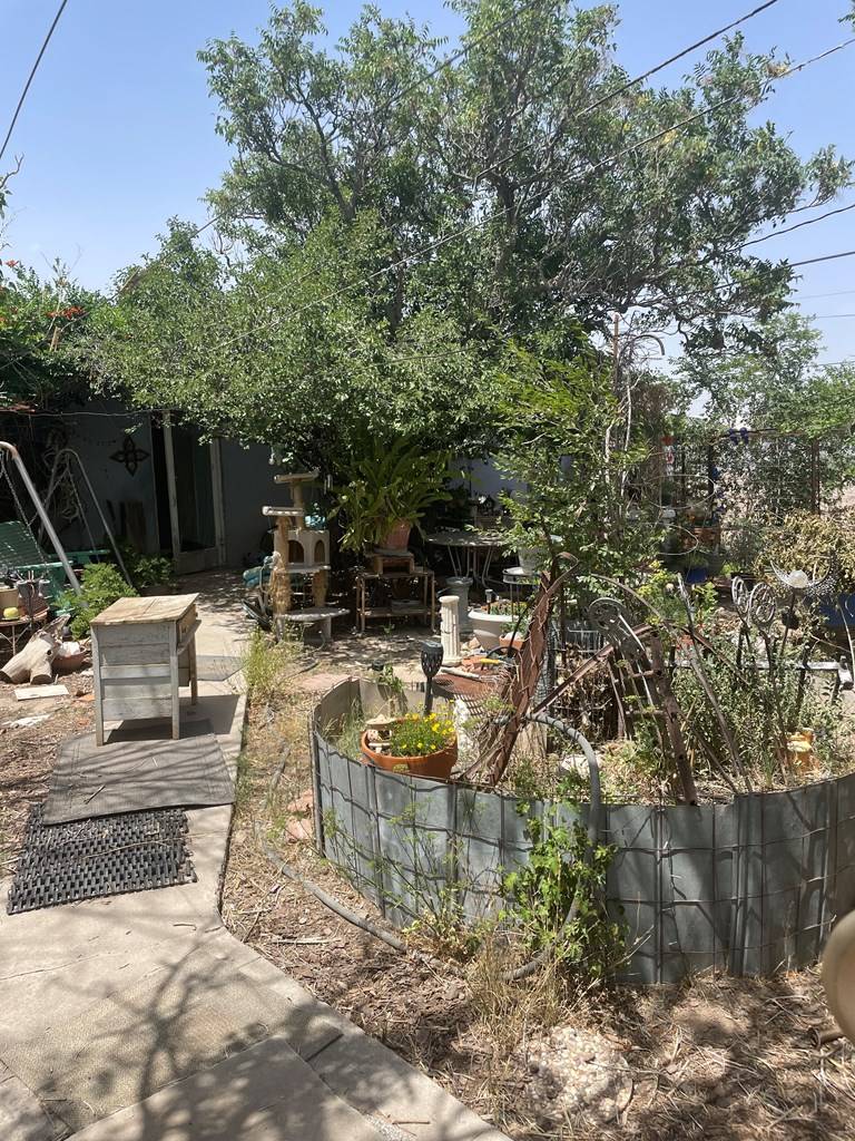 Marfa, TX 79843,700 Dallas St
