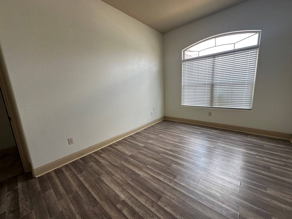 Odessa, TX 79765,4006 Oporto St.