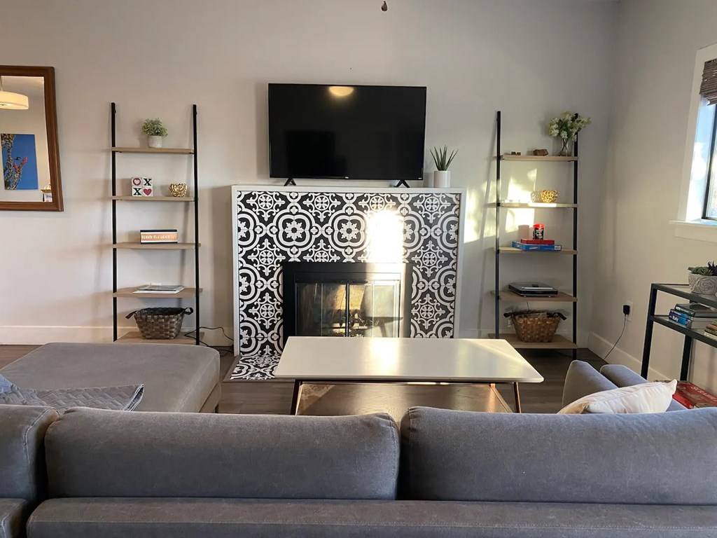 Marathon, TX 79842,109 2nd St