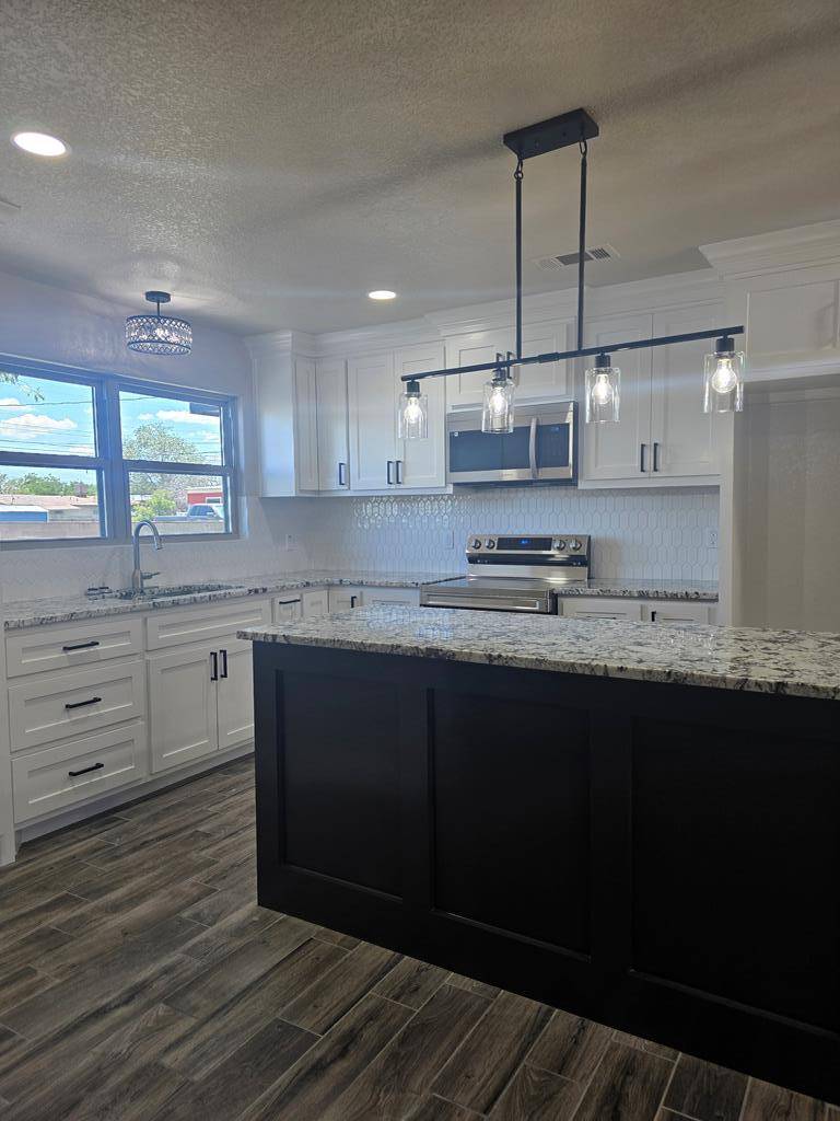 Andrews, TX 79714,303 4th