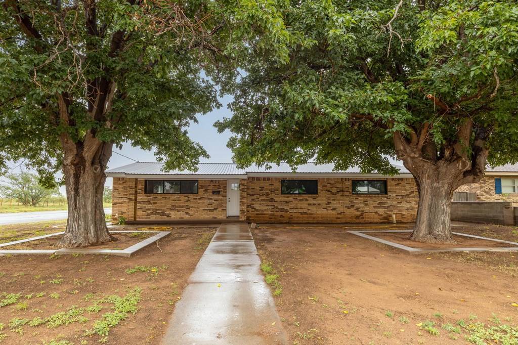 Denver City, TX 79323,1420 Ave C