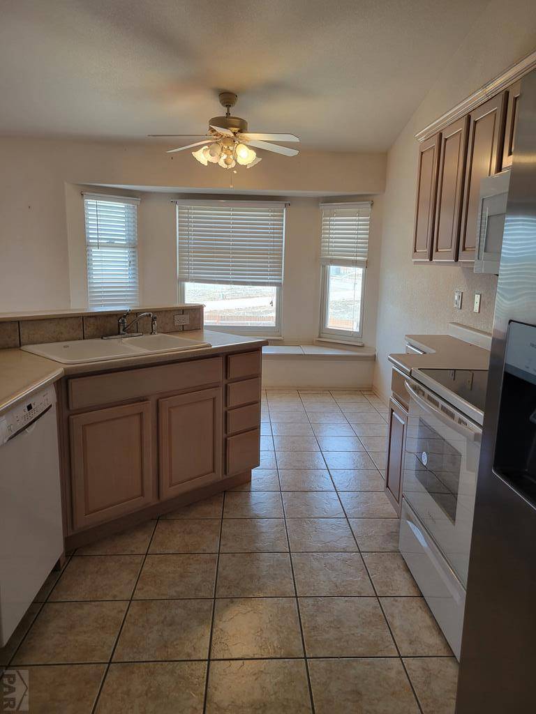 Pueblo West, CO 81007,373 Ithaca Dr