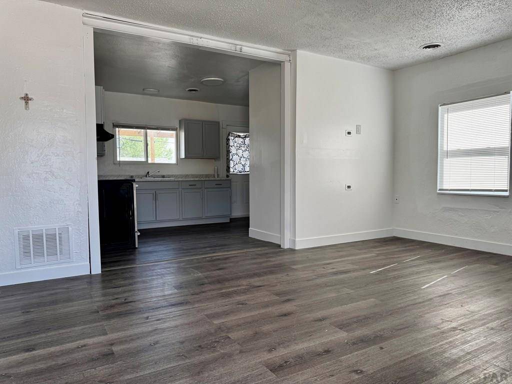 Pueblo, CO 81001,1402 River St