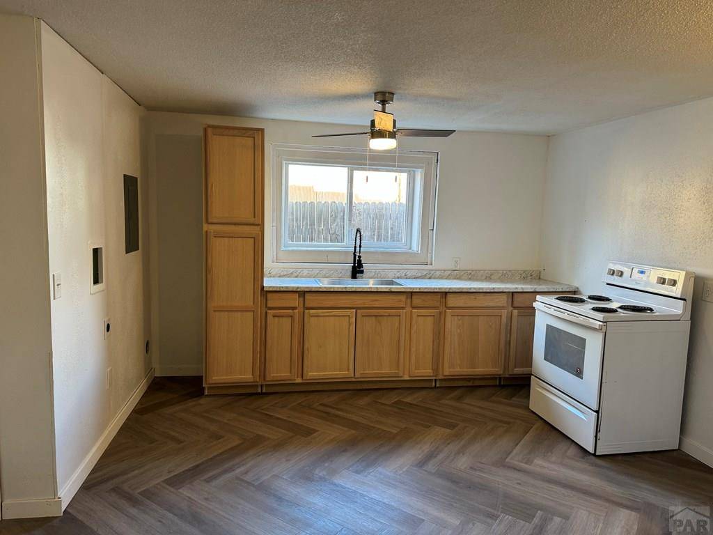 Pueblo, CO 81004,1718 Abriendo Ave