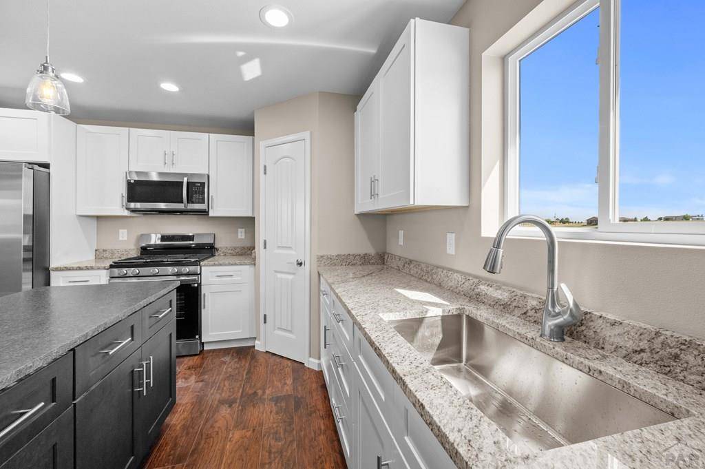 Pueblo West, CO 81007,702 Loma Dr