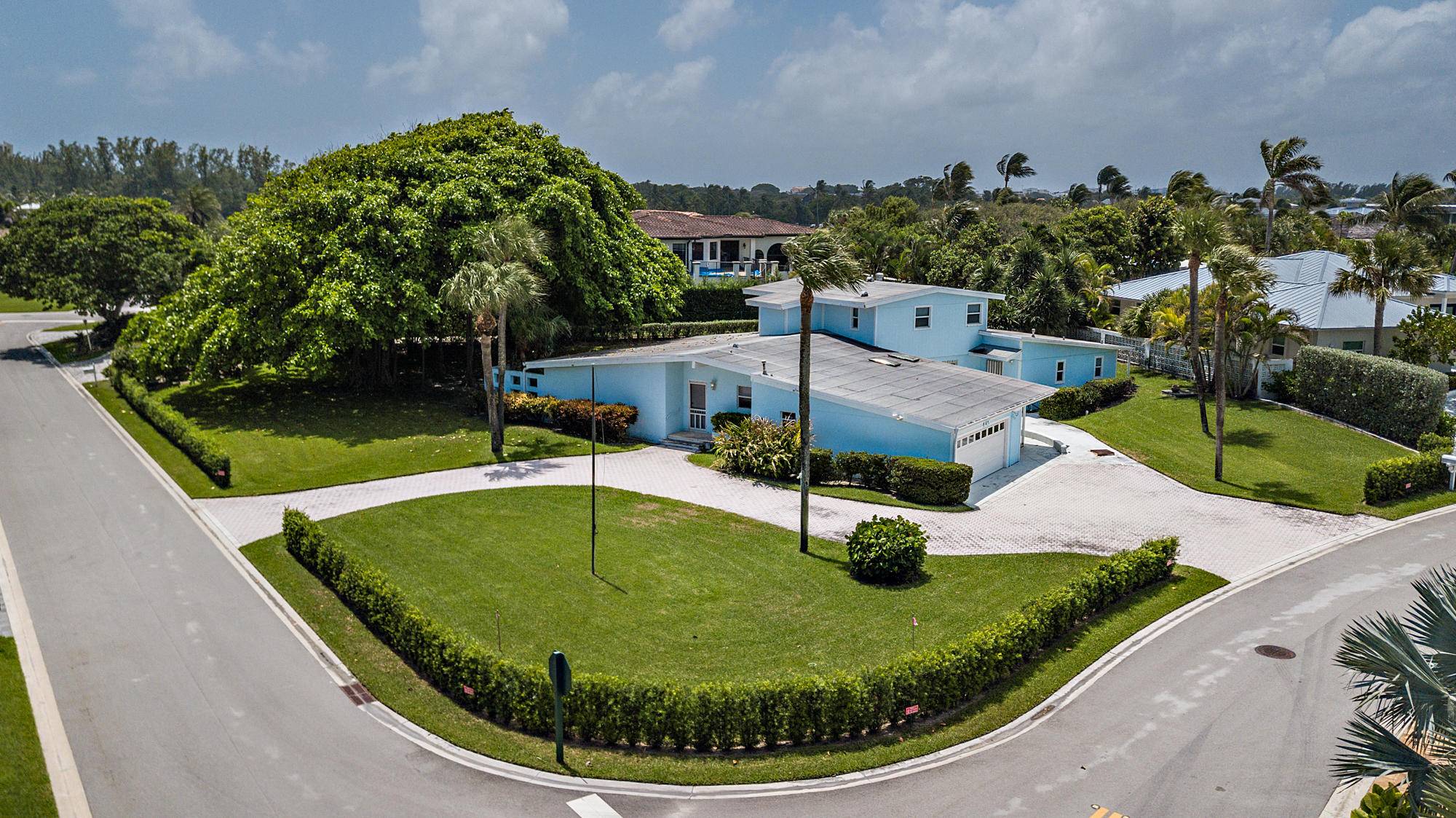 Jupiter Inlet Colony, FL 33469,138 Beacon LN