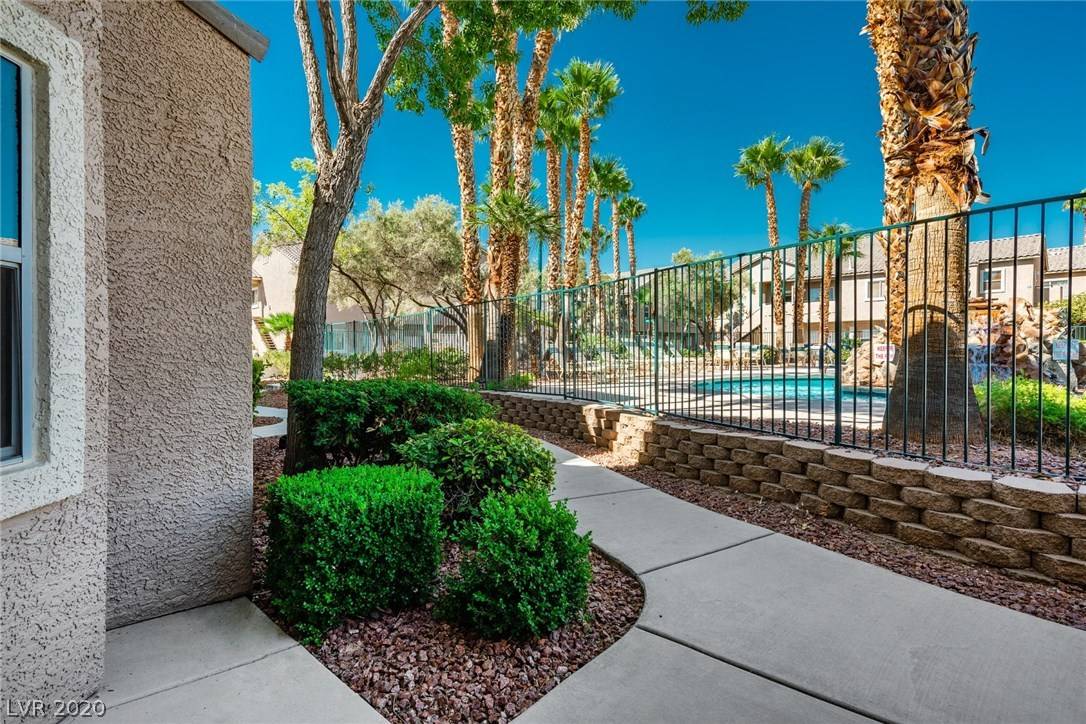 Las Vegas, NV 89117,2101 Gravel Hill Street #104