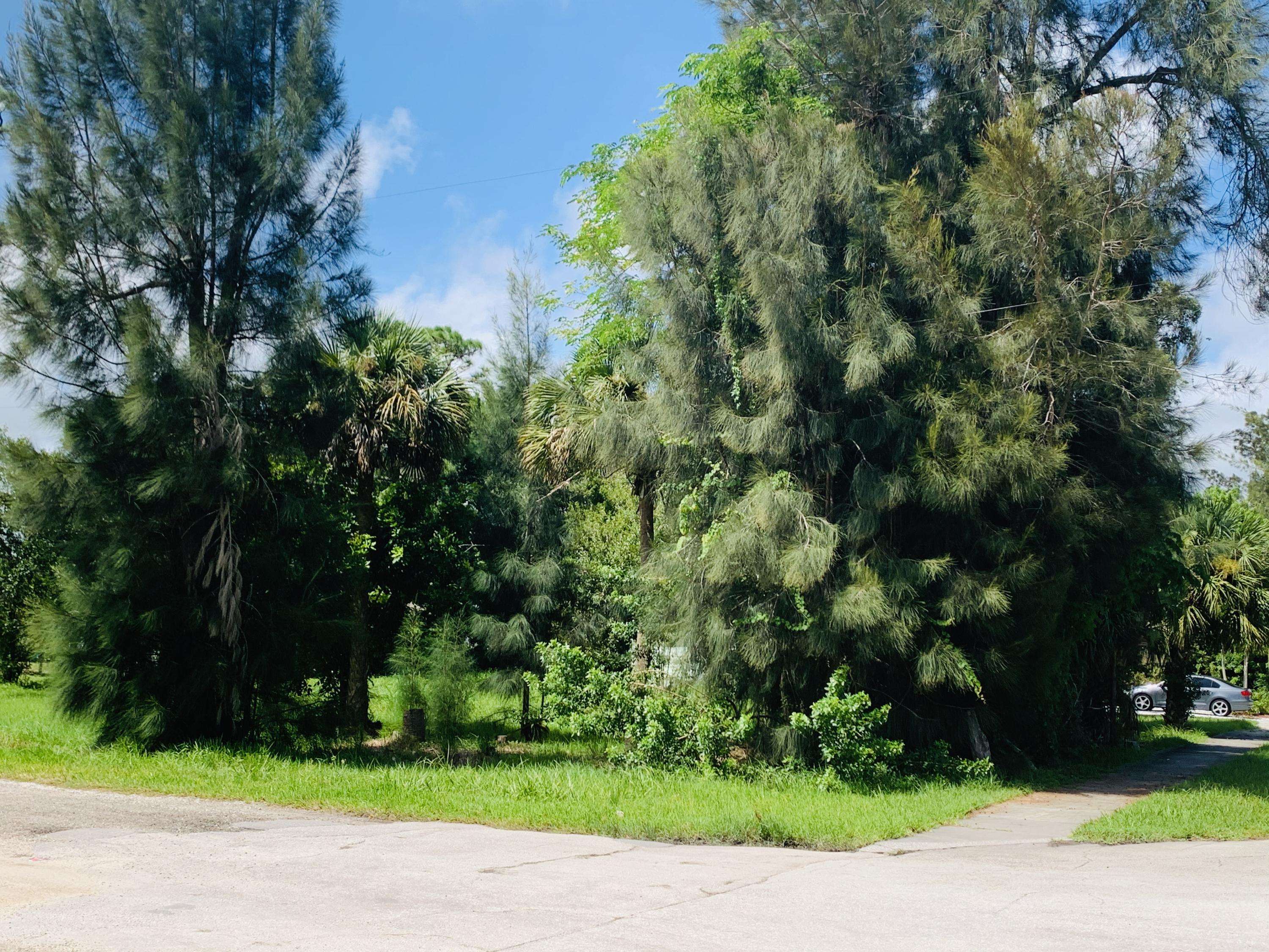 Vero Beach, FL 32960,1405 27th AVE