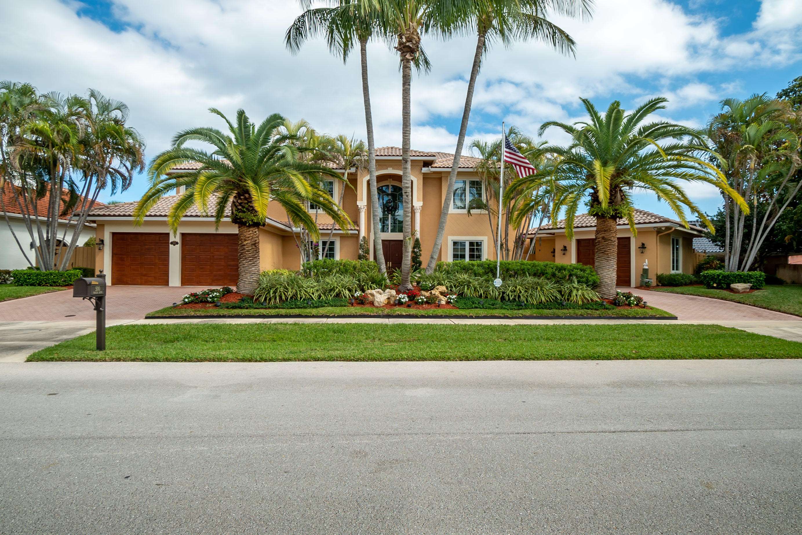 North Palm Beach, FL 33408,500 Corsair DR