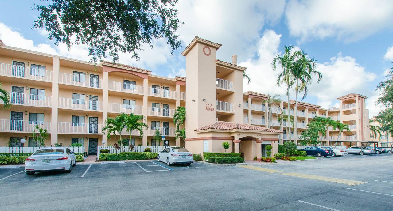 Delray Beach, FL 33484,6065 Pointe Regal CIR 307