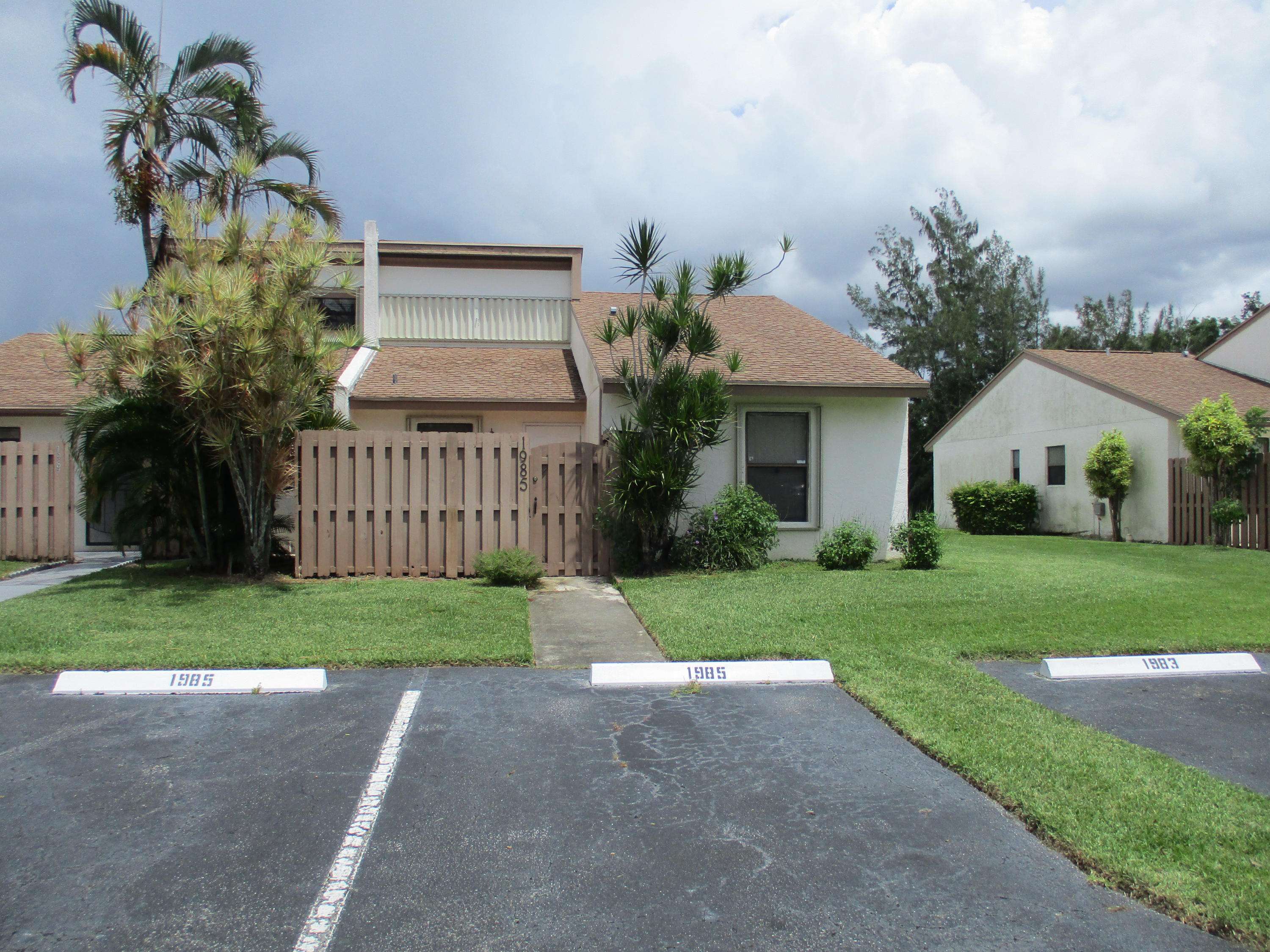 West Palm Beach, FL 33415,1985 Monks CT