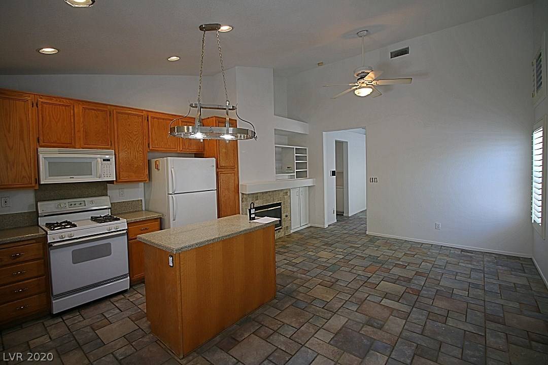 North Las Vegas, NV 89031,6094 Hidden Rock Drive