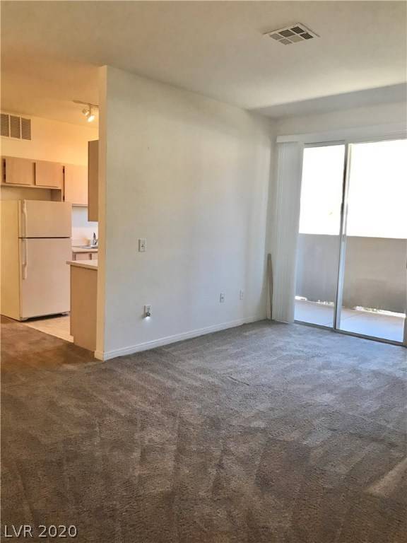 Henderson, NV 89012,231 Horizon Ridge Parkway #613