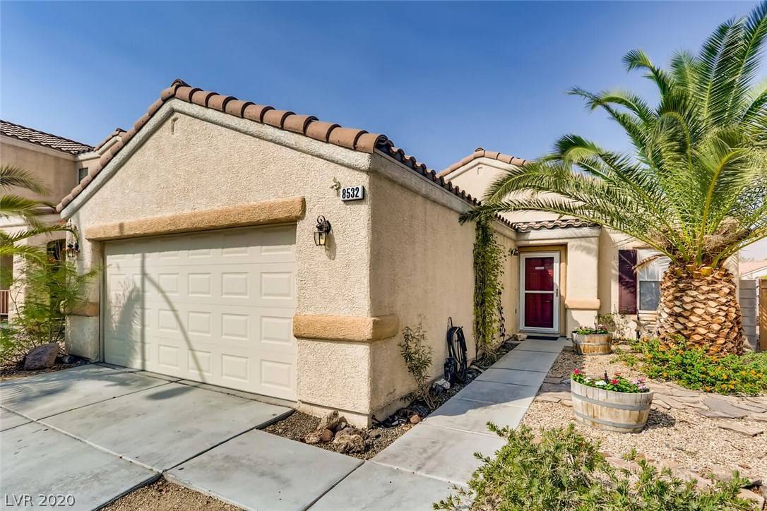 Las Vegas, NV 89143,8532 Hidden Pines Avenue