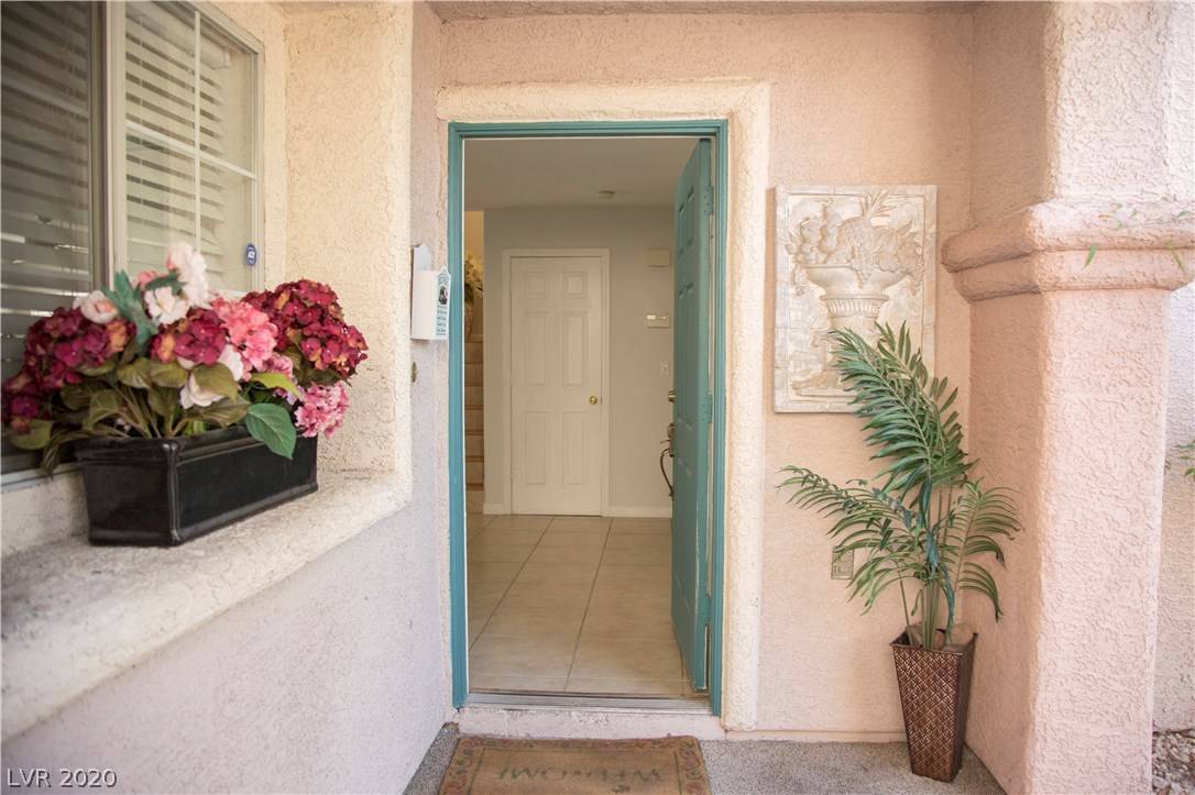 Las Vegas, NV 89144,11149 Whooping Crane Lane