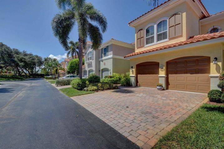 Hypoluxo, FL 33462,158 Las Brisas CIR