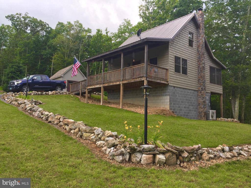 Moyers, WV 26815,582 OAK RIDGE RD