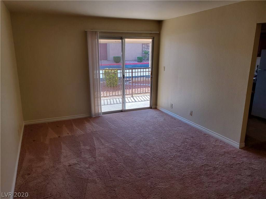 Las Vegas, NV 89103,5061 River Glen Drive #75