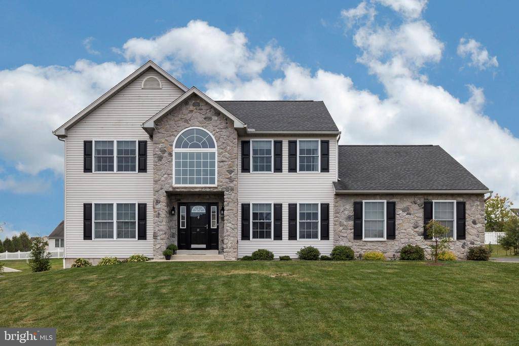 Bernville, PA 19506,84 DOGWOOD DR