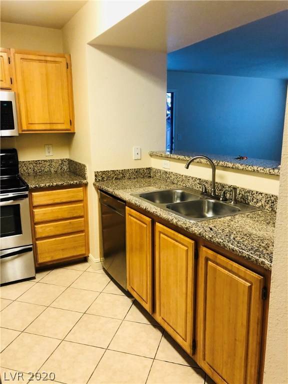 Las Vegas, NV 89118,5055 Hacienda Avenue #1101