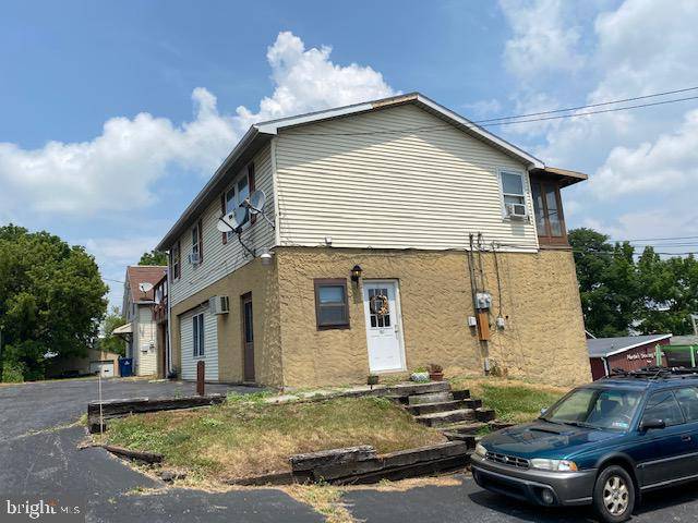 East Earl, PA 17506,1111, 1113, 1115 MAIN ST