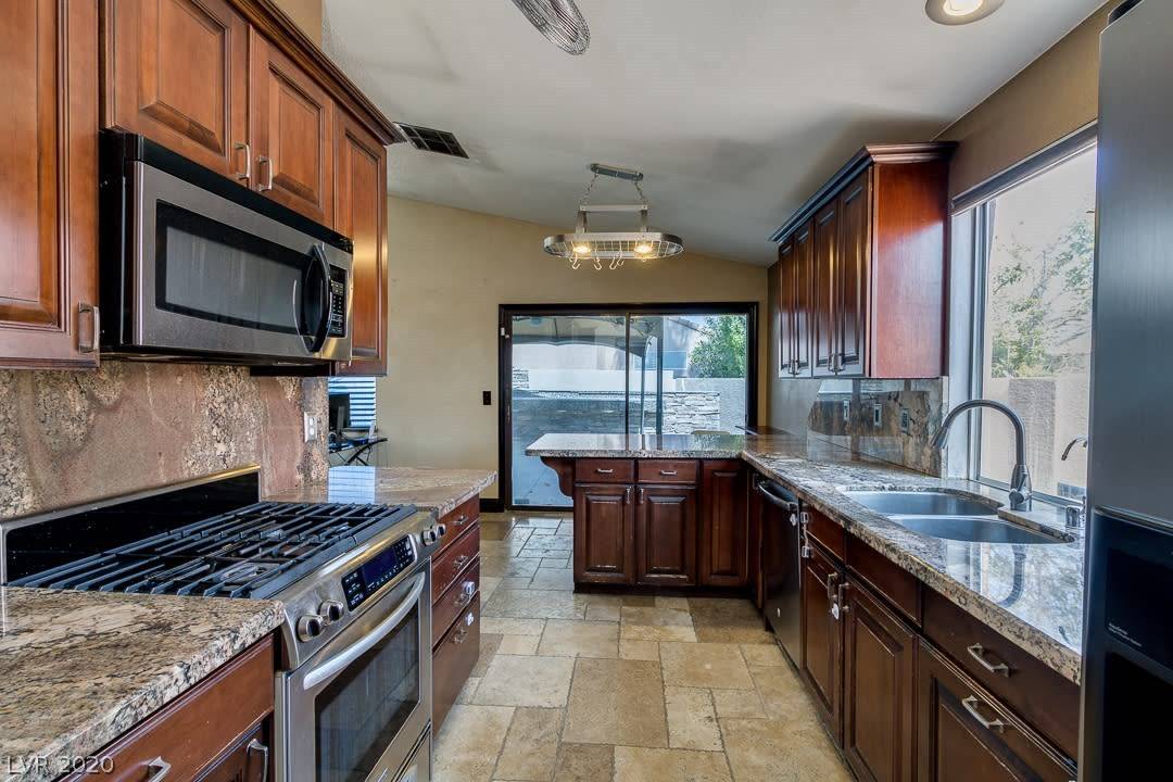 Las Vegas, NV 89128,8324 Dorado Bay Court