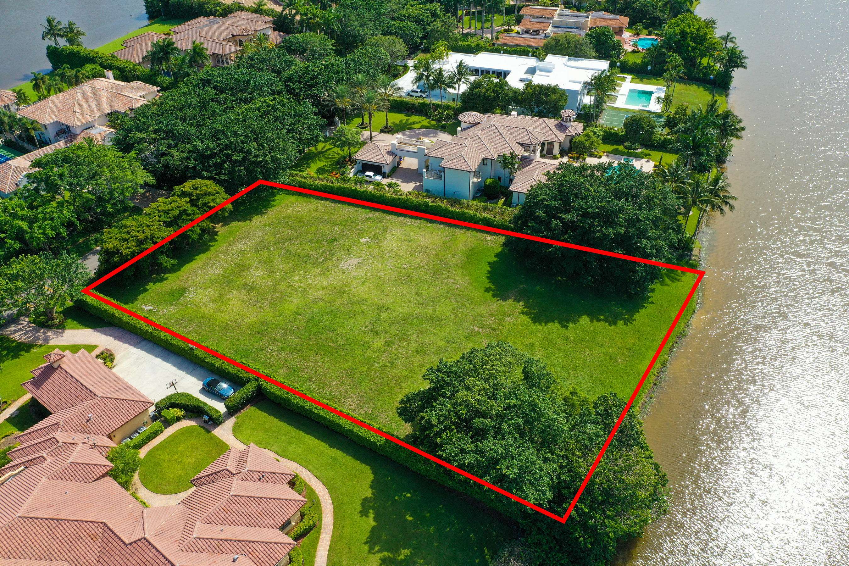 Boca Raton, FL 33496,8719 Twin Lake DR