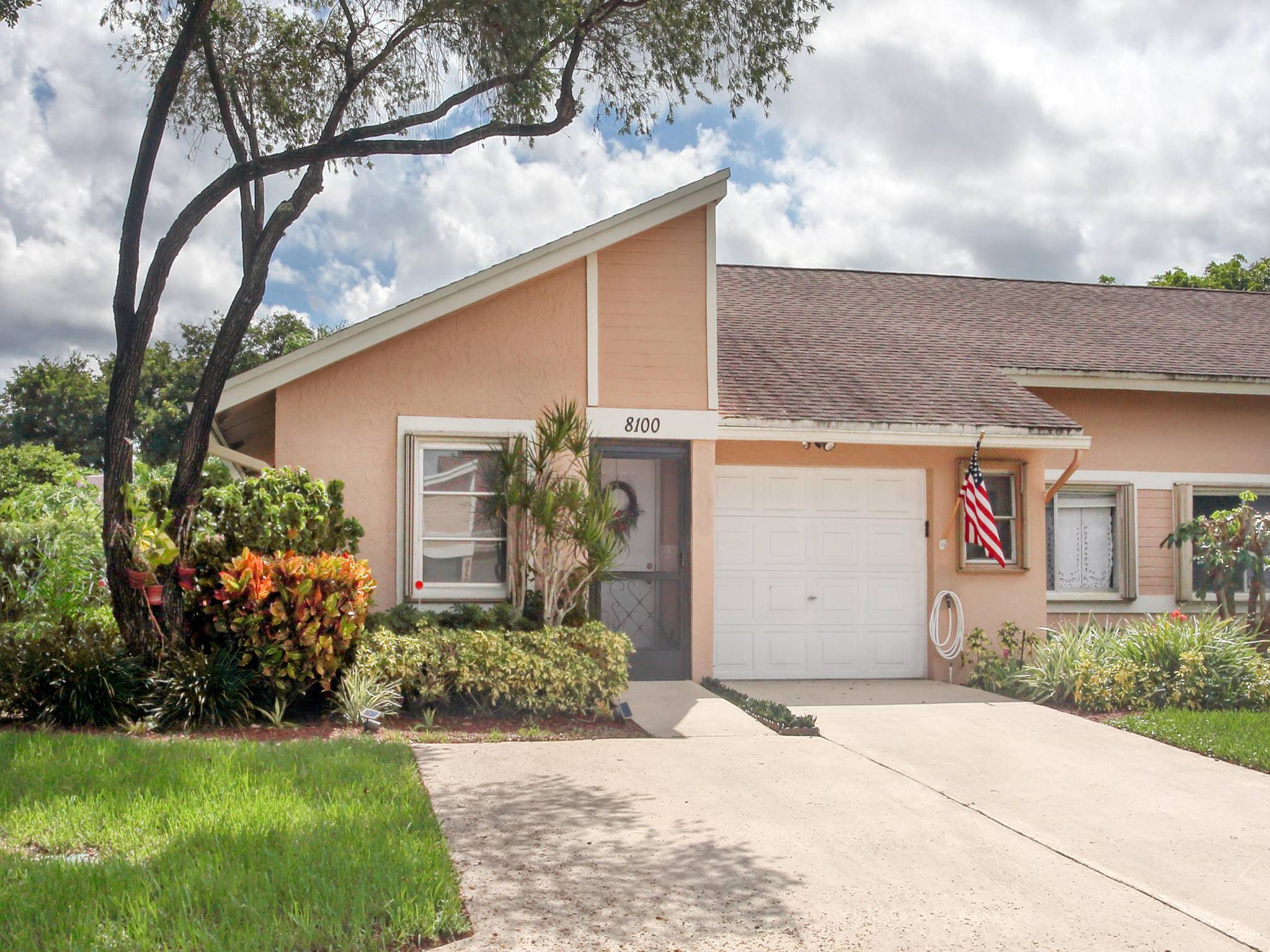 Boca Raton, FL 33496,8100 Sweetbriar WAY A