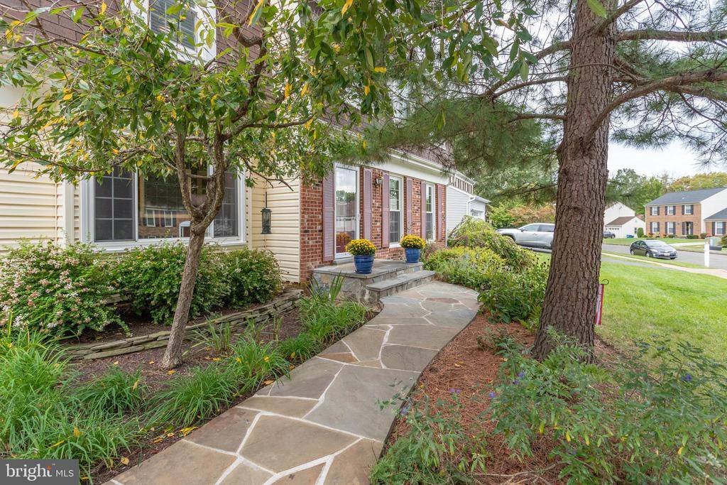 Springfield, VA 22153,9008 PENN MANOR CT