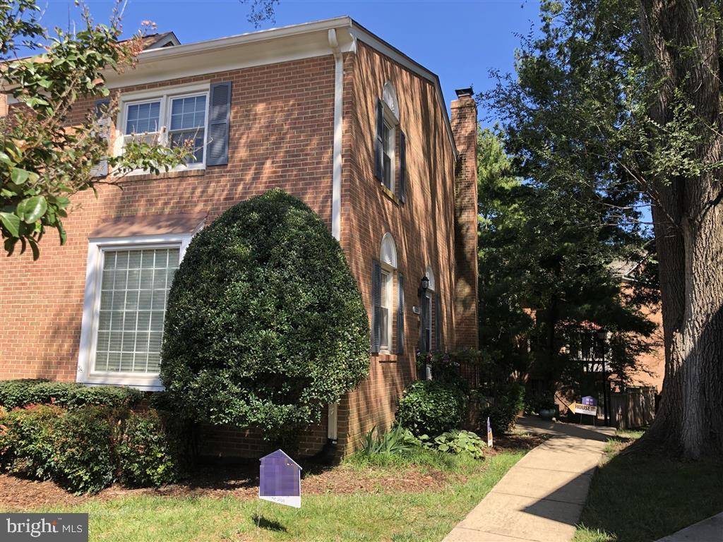 Alexandria, VA 22311,2669 CENTENNIAL CT