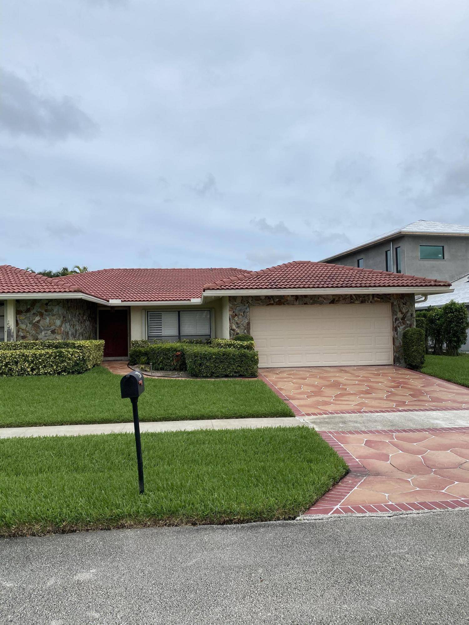 Boca Raton, FL 33433,7296 San Sebastian DR