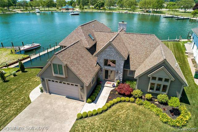 Harrison Township, MI 48045,38017 HURON POINTE DR