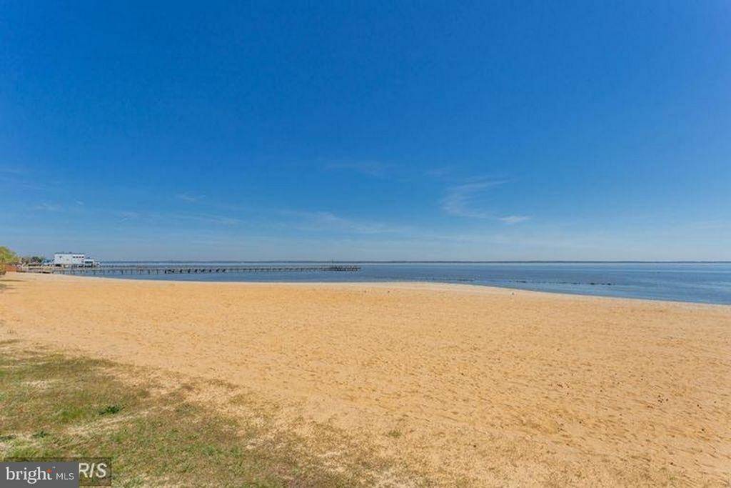 Colonial Beach, VA 22443,205 AZALEA RD #80