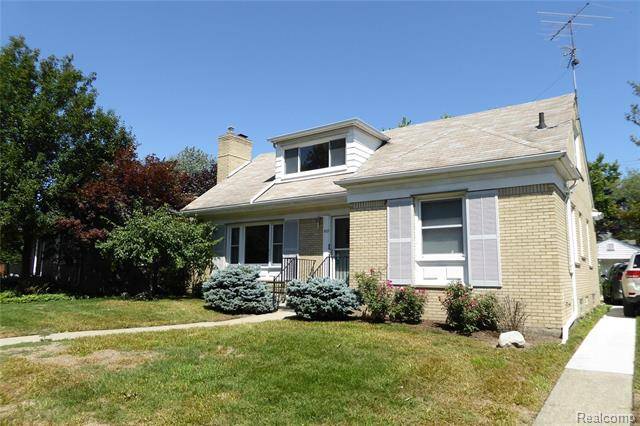 Grosse Pointe Farms, MI 48236,470 ELIZABETH CRT