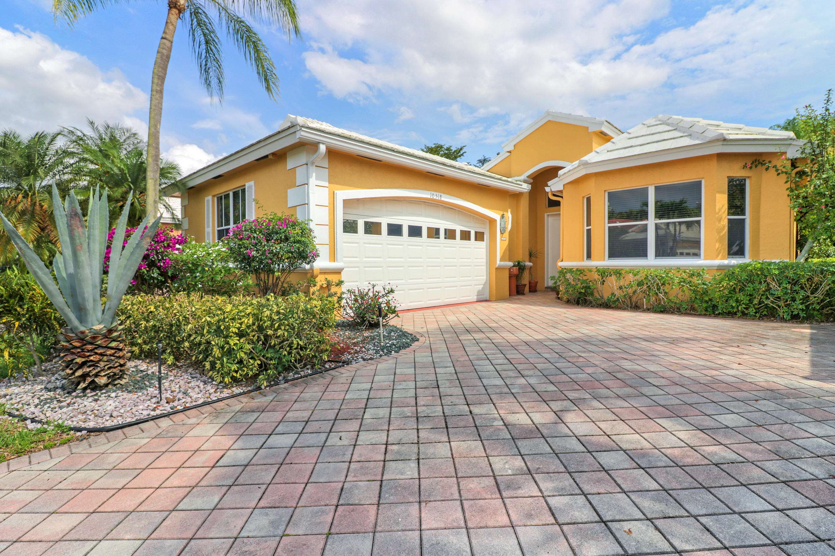 Lake Worth, FL 33449,10518 Kipling WAY