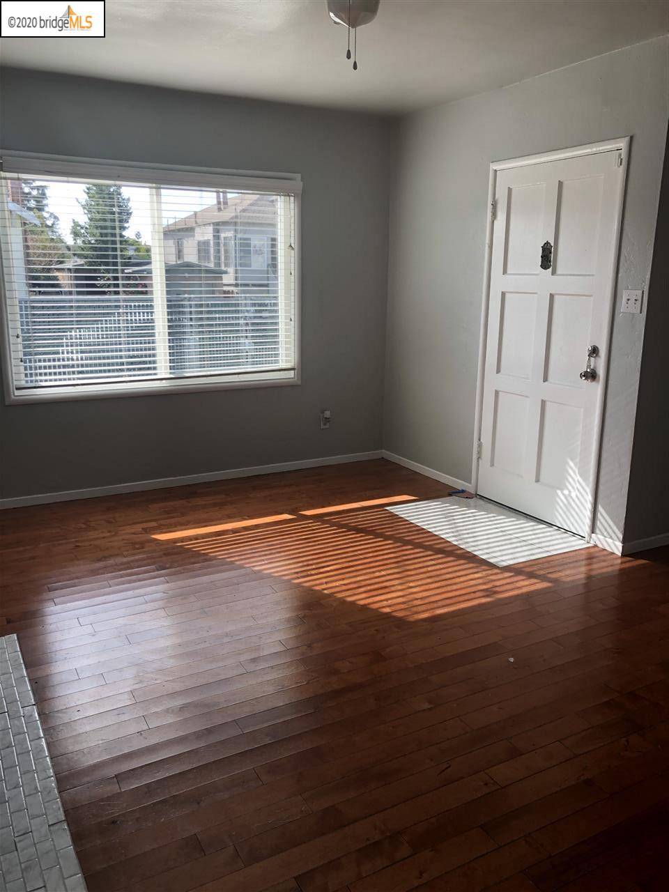 Oakland, CA 94603,10034 Voltaire Ave