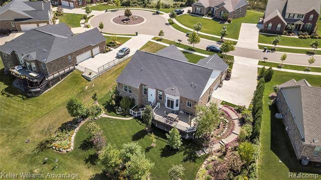 South Lyon, MI 48178,26923 BLUEGRASS CRT