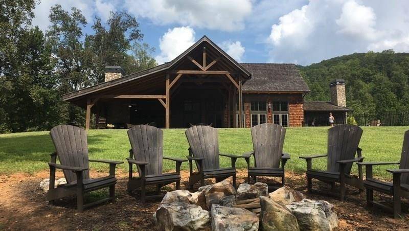 Cleveland, GA 30528,228 Stone Cliff TRCE