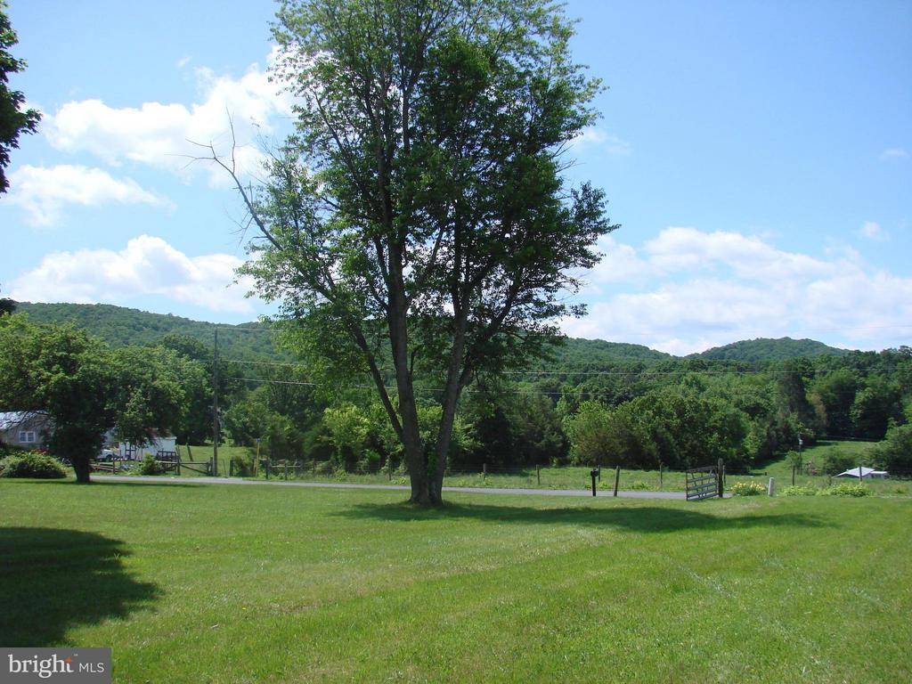 Luray, VA 22835,509 BLAINESVILLE RD