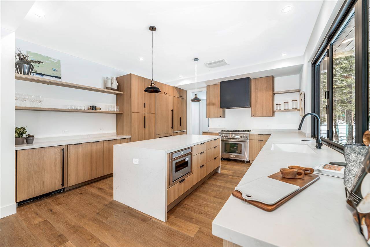 Olympic Valley, CA 96146-3356,381 Palisades Circle #45