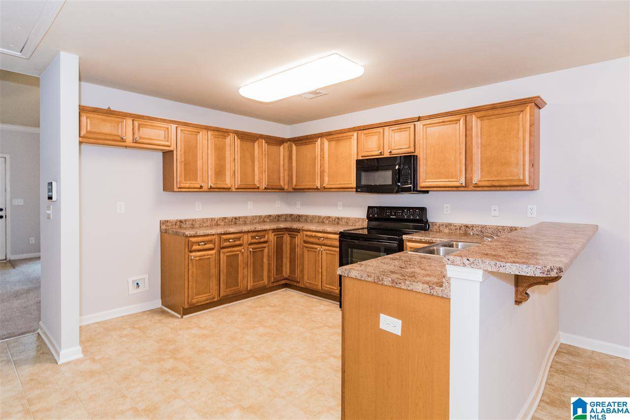 Bessemer, AL 35022,2784 SOUTHWOOD VIEW