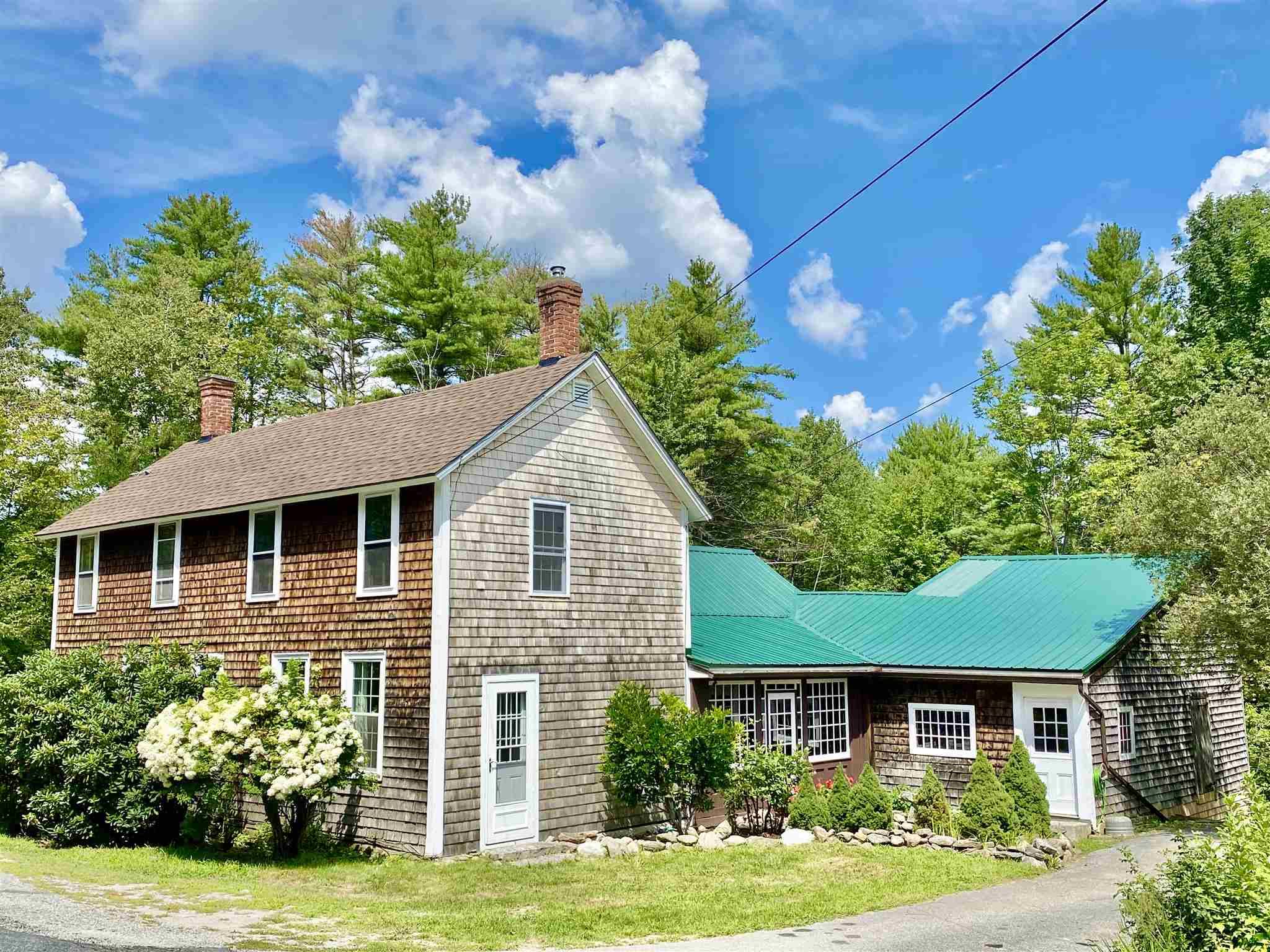 Sunapee, NH 03782,28 Bradford RD