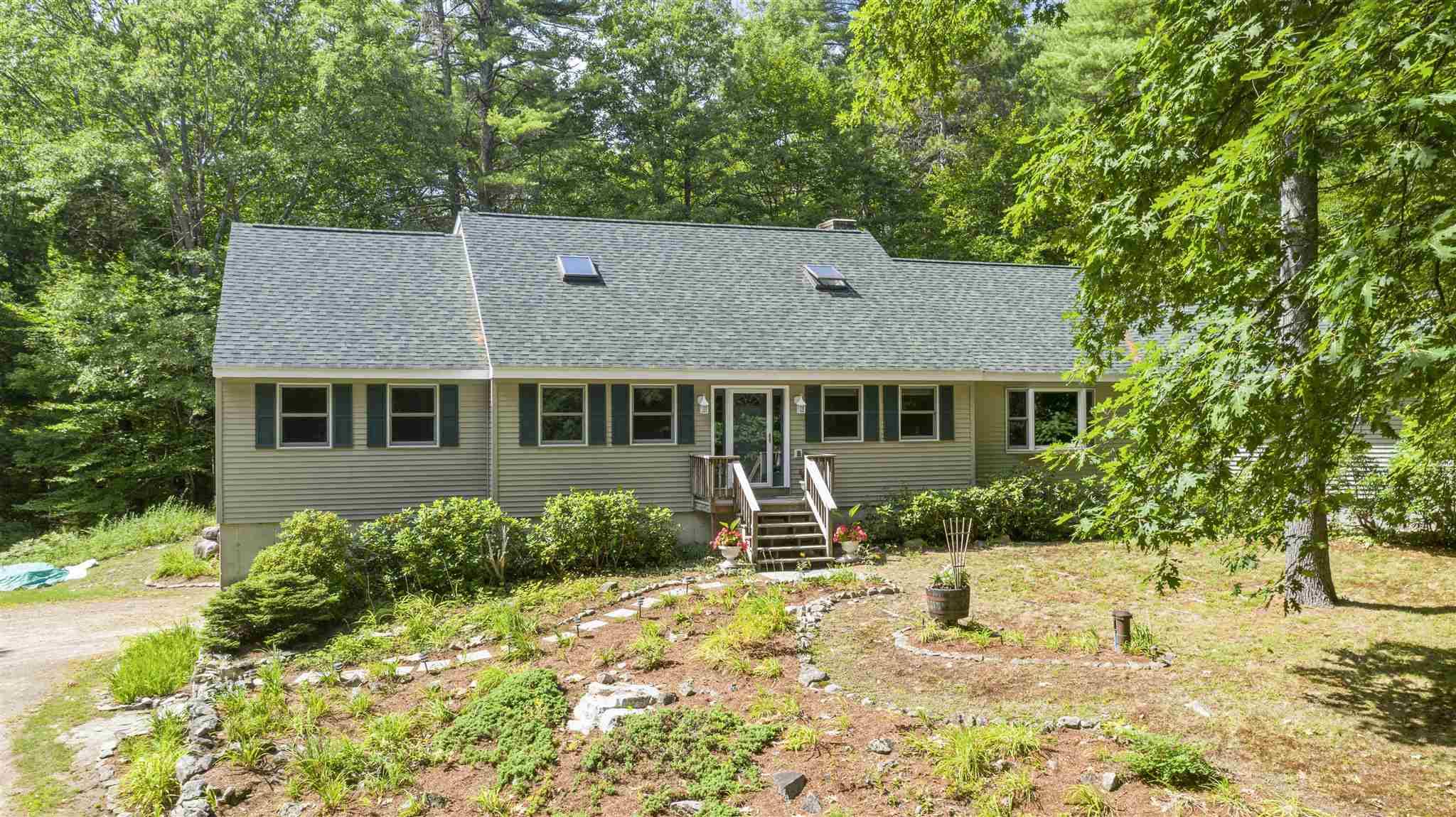 Moultonborough, NH 03254,431 Sheridan RD