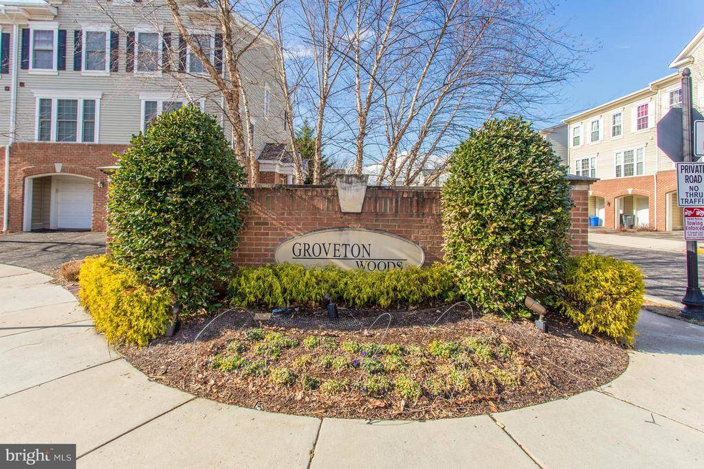 Alexandria, VA 22306,7133 HUNTLEY CREEK PL #54