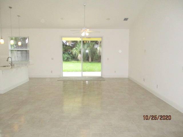 Jensen Beach, FL 34957,1623 NE Arch AVE