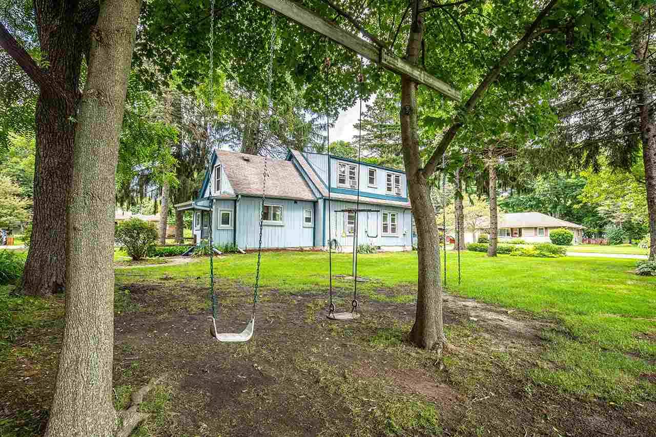 513 N OAK ST, Oregon, WI 53575